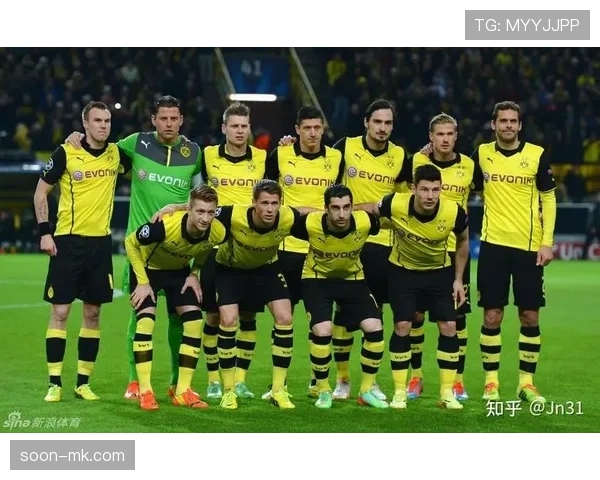 德甲新赛季看点：拜仁与多特蒙德阵容升级，争冠格局再起风云